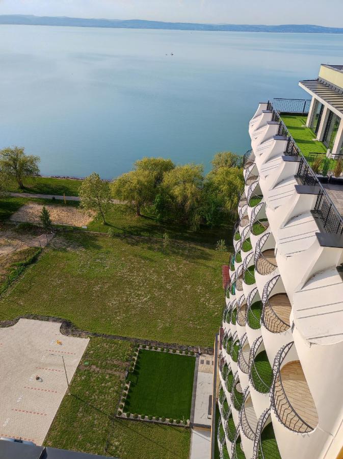 Vizparti Silver X Apartman Siofok Ngoại thất bức ảnh